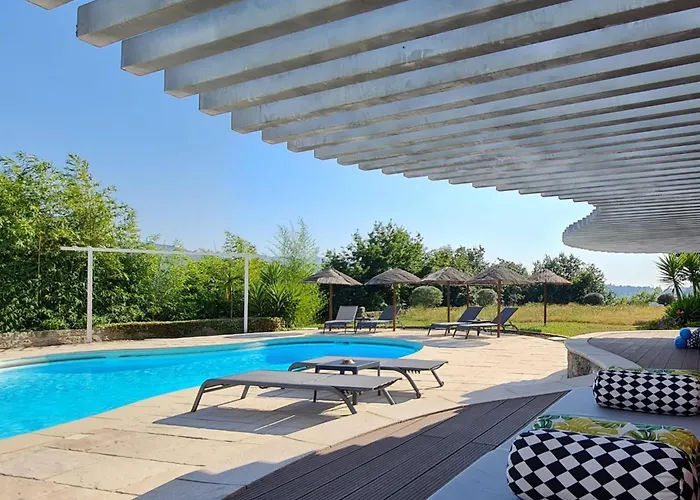 Semesterbostad Quinta Cercas Da Costa *