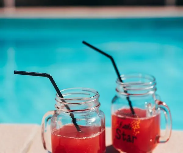 Quinta Cercas Da Costa *